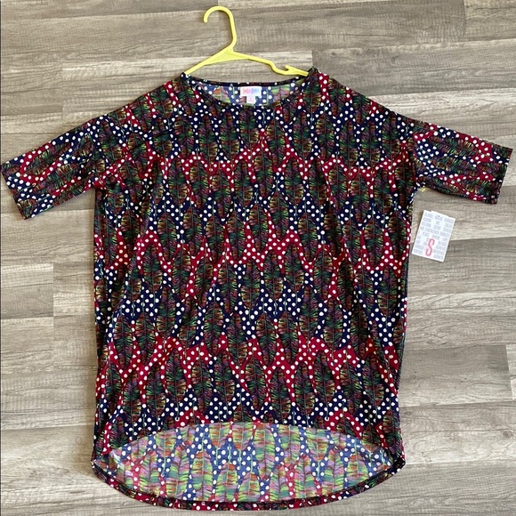 ❤️ Colorful Patterned Short Sleeve Top - Picture 1 of 2